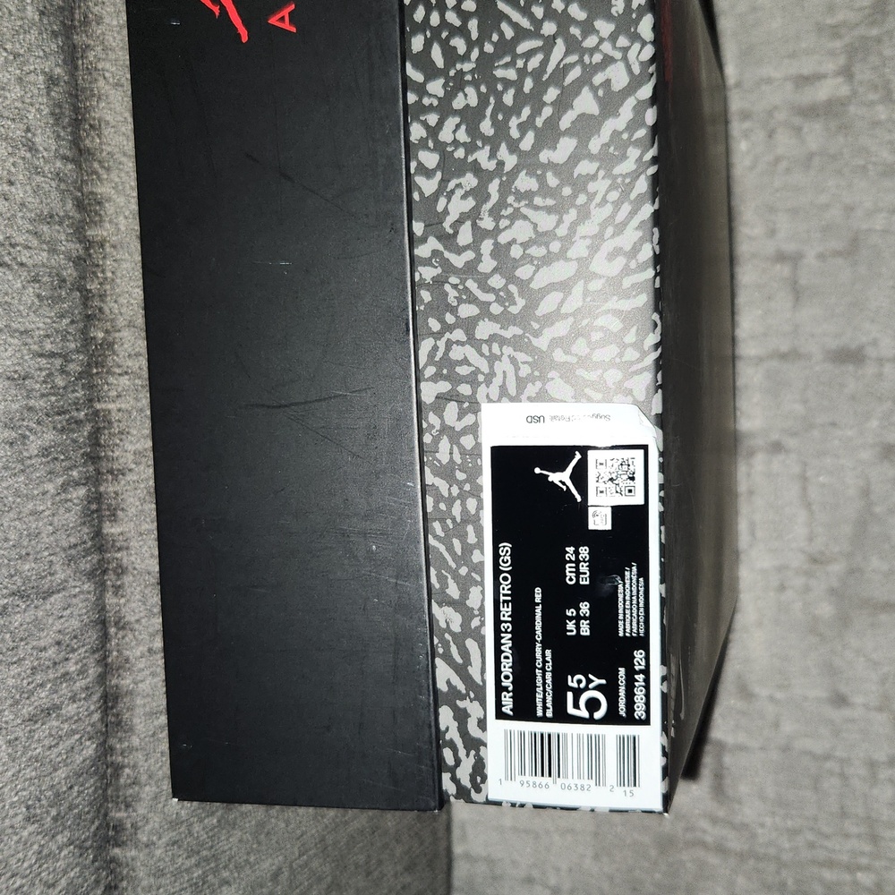 Air Jordan 3 Retro